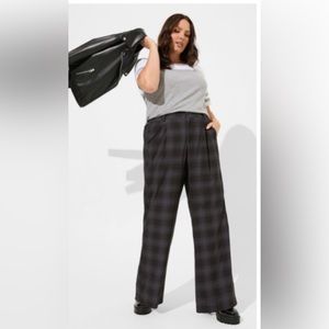 NWT! Torrid plaid wide leg trousers